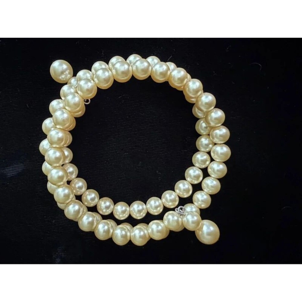 Vintage Faux Pearl Memory Wire Coil Bracelet - 1980s